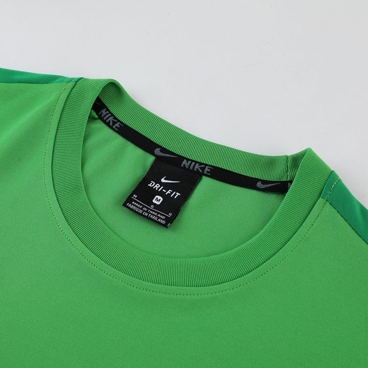 Kit Nike - Verde