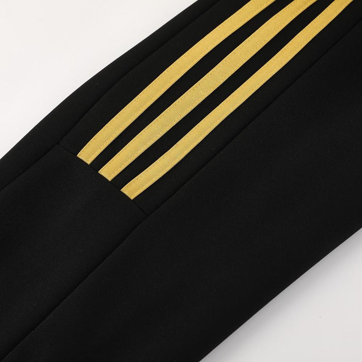 Conjunto Adidas - Preto/Dourado