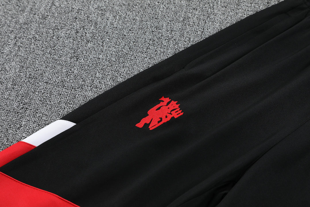 Calça Manchester United 2025/26 - Preto/Vermelho