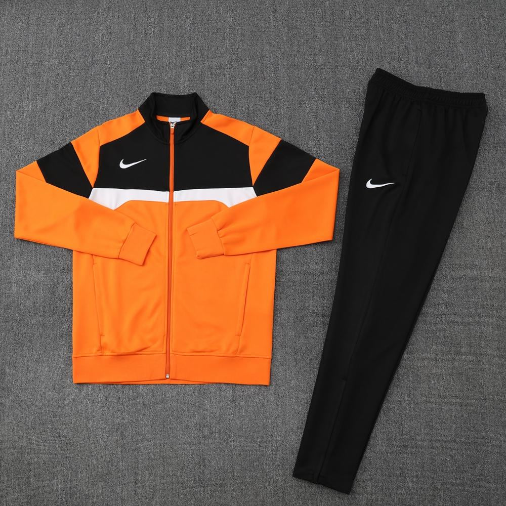 Conjunto Nike - Laranja/Preto
