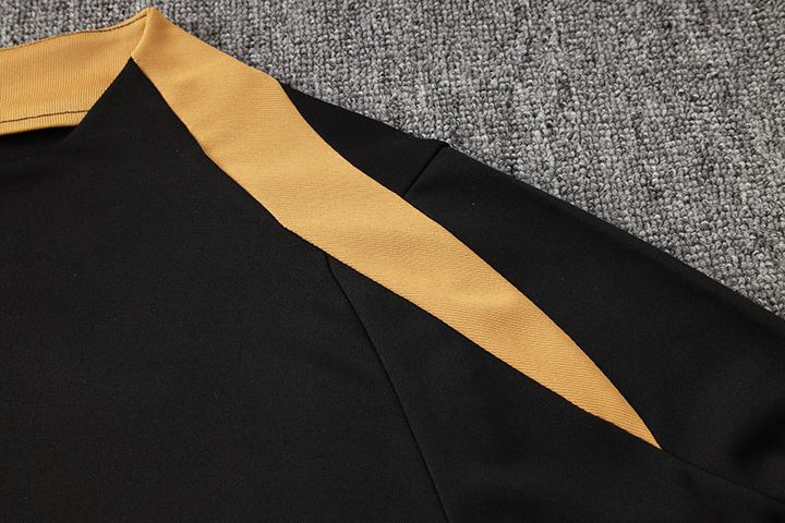 Blusão Treino Nike - Preto/Dourado