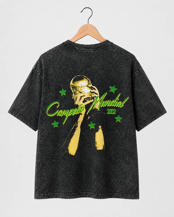 Camiseta Brasil Campeão Mundial 2002 Oversized Masculina - Preto lavado