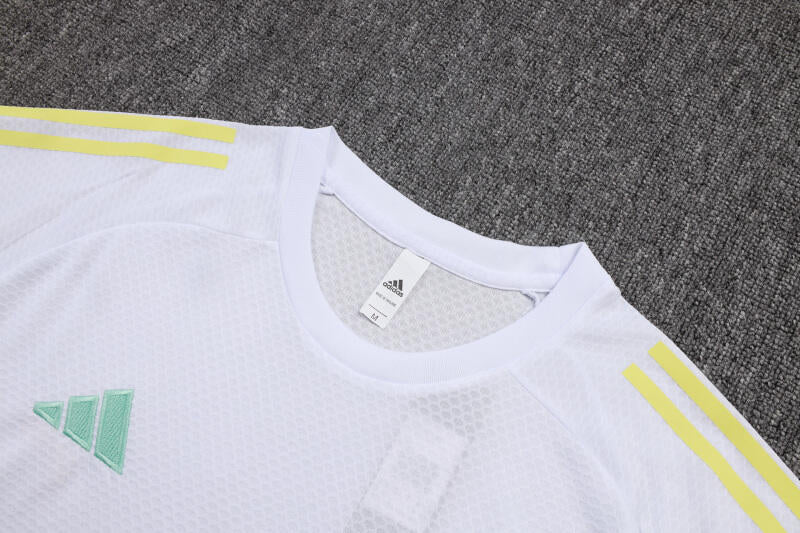 Kit Treino Juventus 25/26 - Branco/Preto/Verde Menta