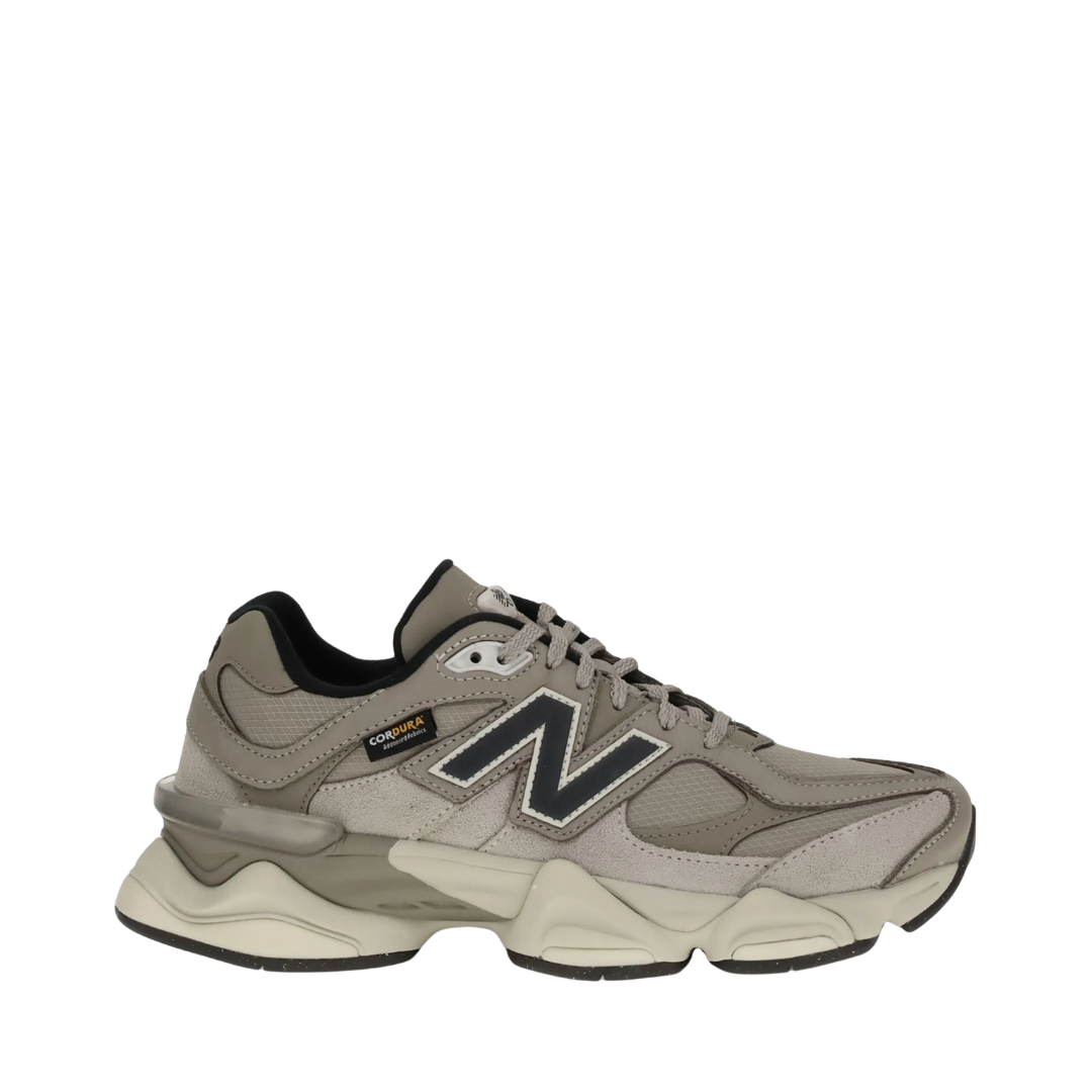 New Balance 9060 - Taupe/Cinza