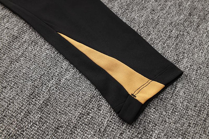 Blusão Treino Nike - Preto/Dourado