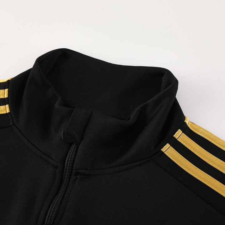 Conjunto Adidas - Preto/Dourado