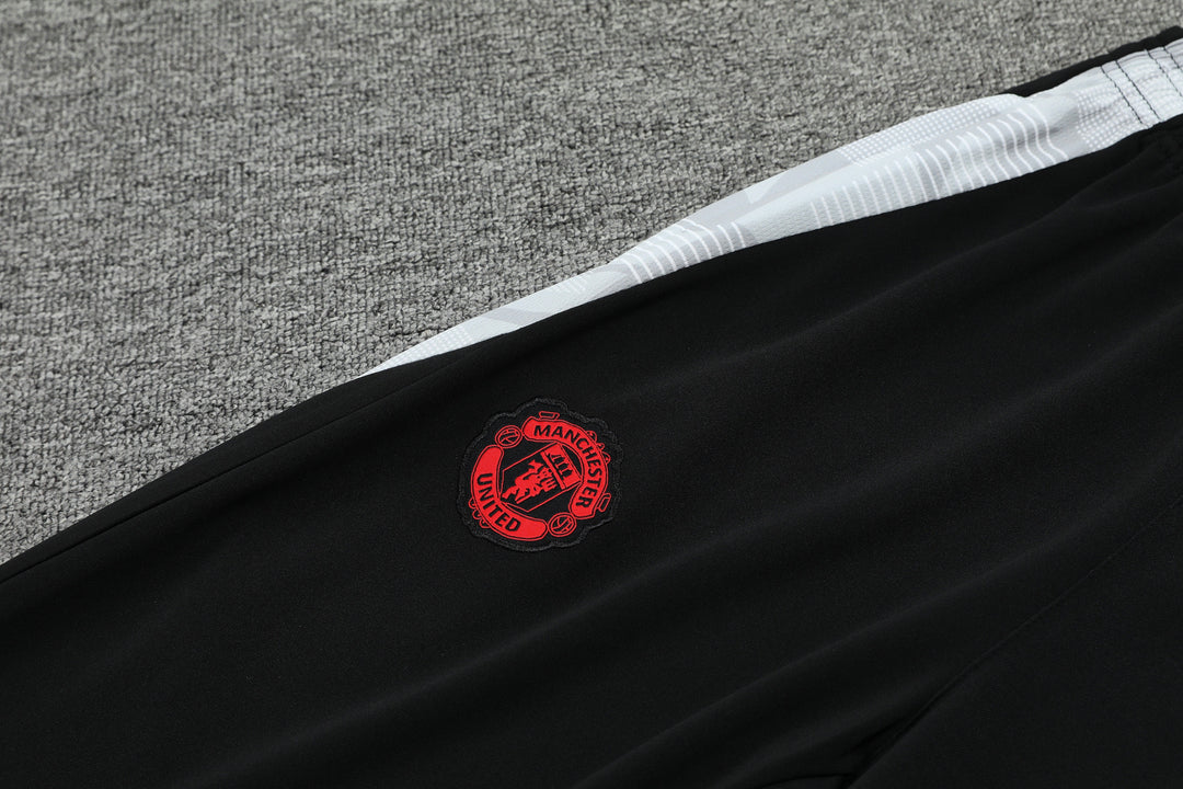 Conjunto Manchester United 2024/25 Vermelho/Preto - Capuz