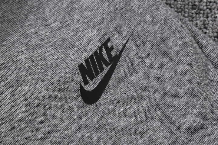 Calça Nike Tech Fleece - Cinza Escuro