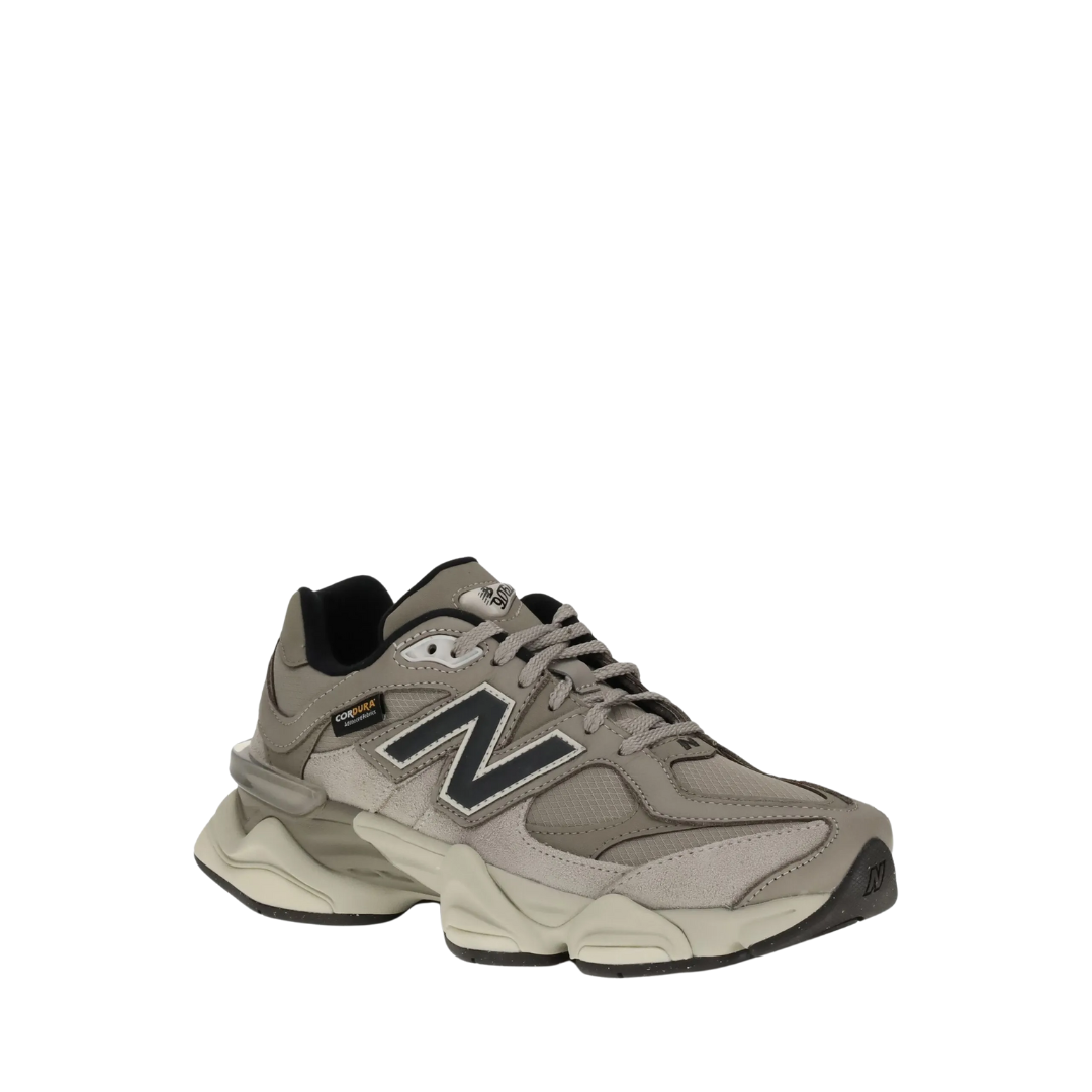 New Balance 9060 - Taupe/Cinza