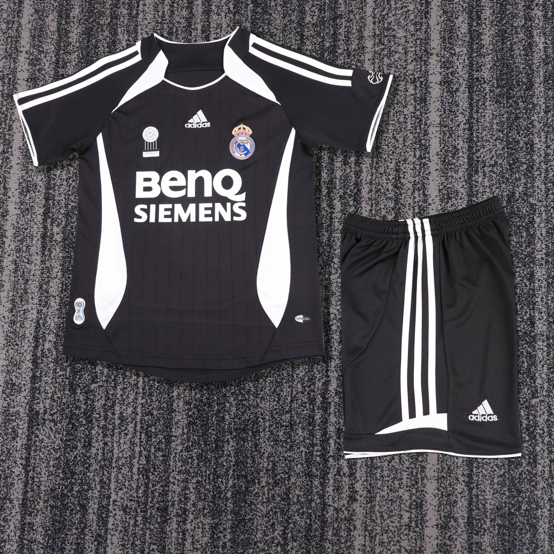 Camisa Retrô Real Madrid 2006/07 Away Infantil – Belt Sports