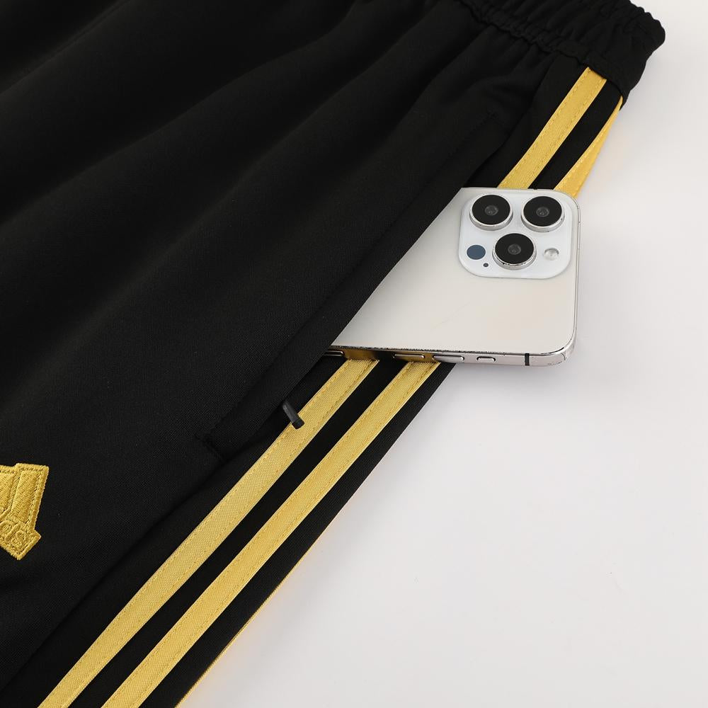 Conjunto Adidas - Preto/Dourado