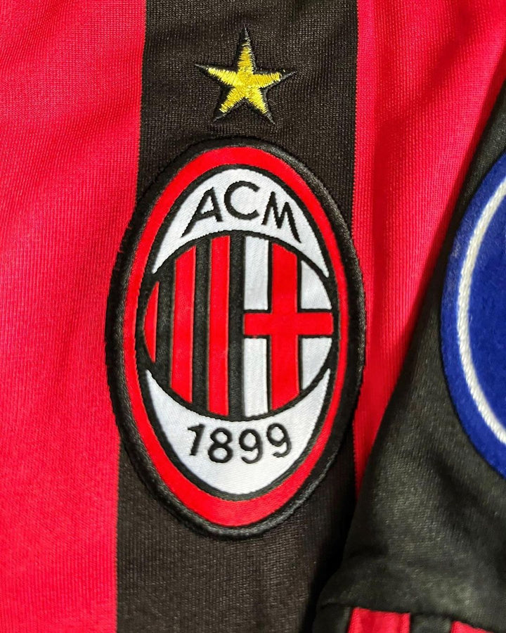 Camisa Retrô Milan 09/10 Manga Longa - Ronaldinho #80 (+Patches)