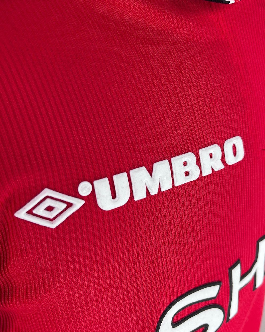 Camisa Retrô Manchester United 1998/99 Manga longa