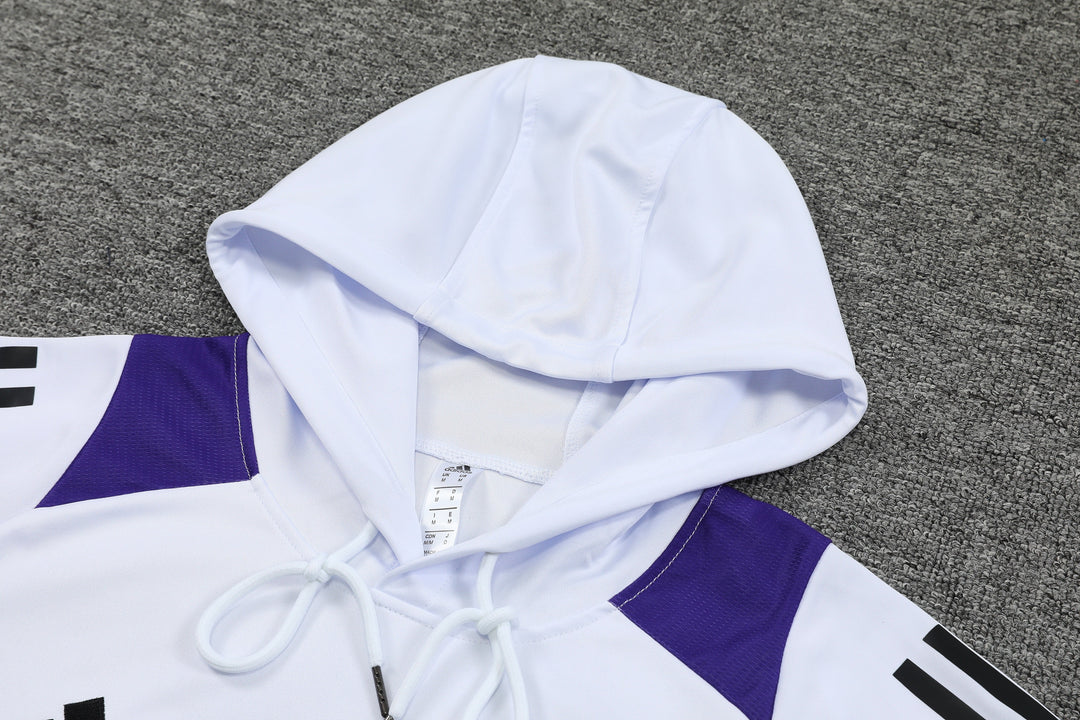 Blusão Real Madrid 2024/25 Branco/Roxo - Capuz