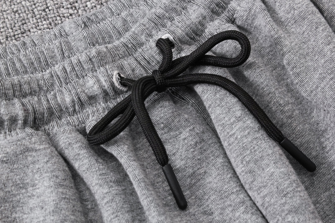 Calça Nike Tech Fleece - Cinza Escuro
