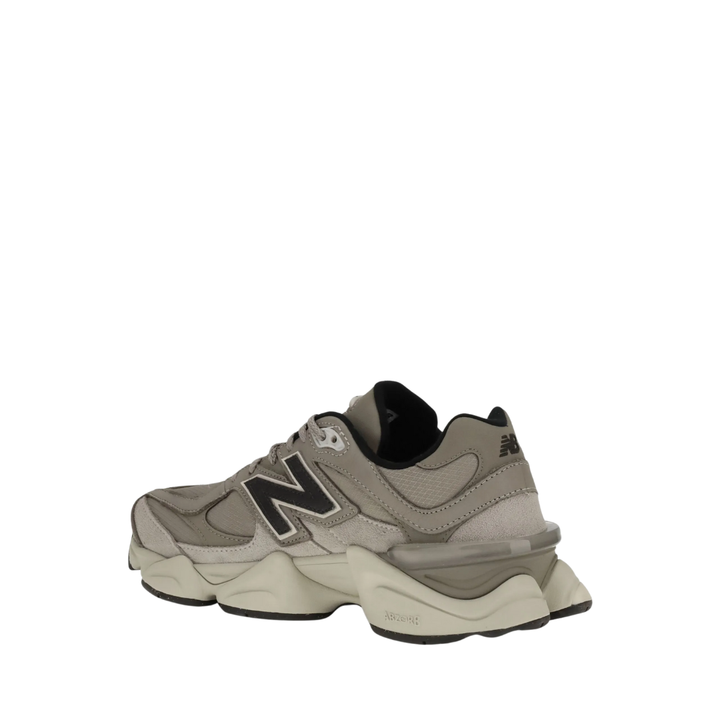 New Balance 9060 - Taupe/Cinza