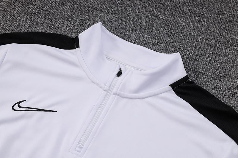 Conjunto Treino Nike - Branco