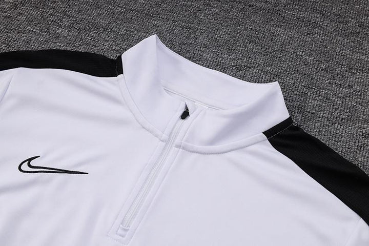 Conjunto Treino Nike - Branco