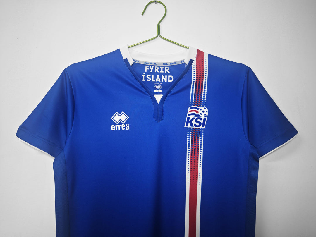 Camisa Retrô Islândia 2016/17