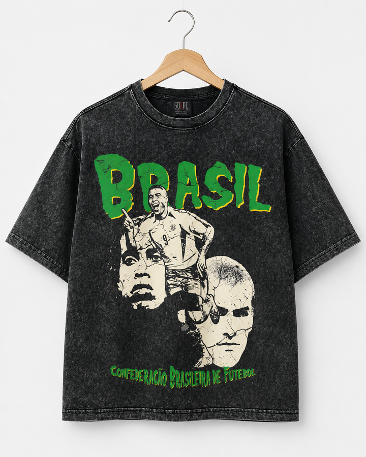 Camiseta Brasil Campeão Mundial 2002 Oversized Masculina - Preto lavado