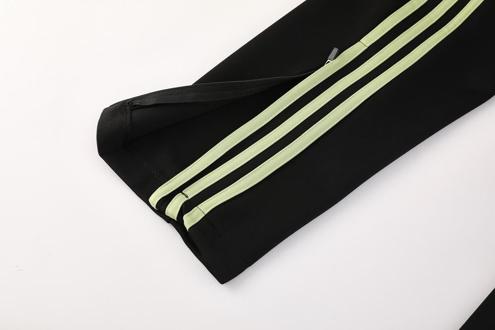 Conjunto Adidas - Preto/Verde Oliva