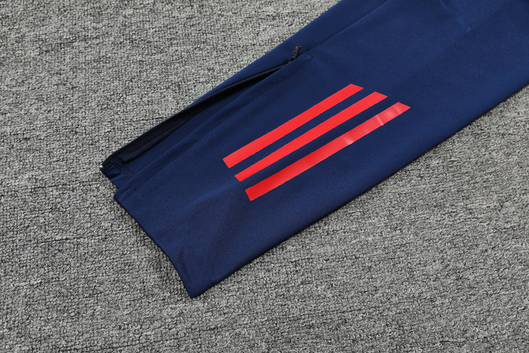 Conjunto Manchester United 2024/25 Azul Marinho - Capuz