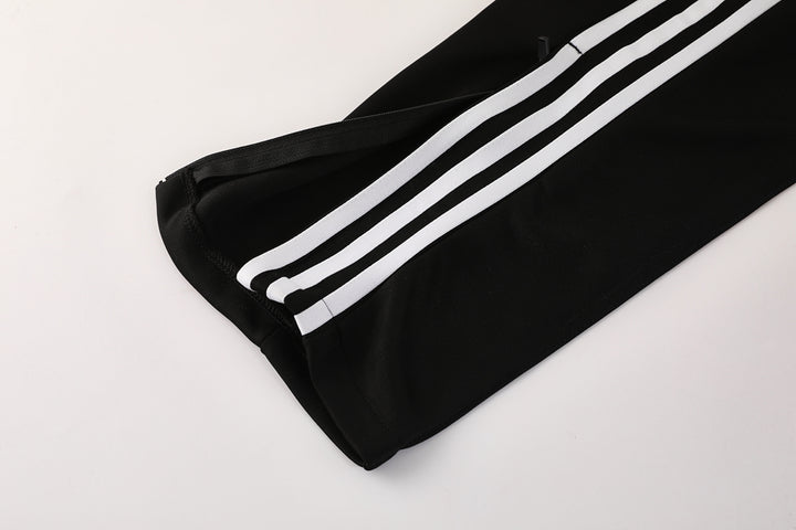 Conjunto Adidas Originals - Preto/Branco