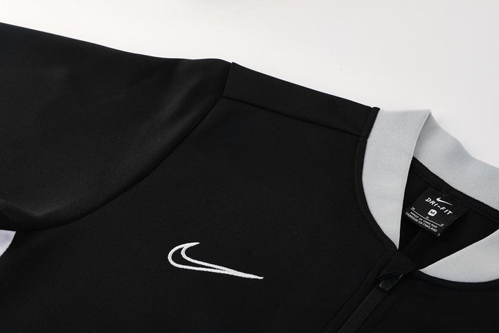 Jaqueta Nike - Preto II