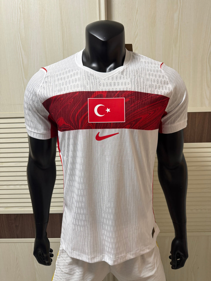 Camisa Turquia Home 2026 Versão Jogador – Belt Sports
