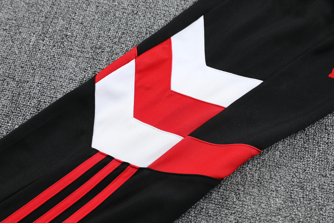 Calça Manchester United 2025/26 - Preto/Vermelho
