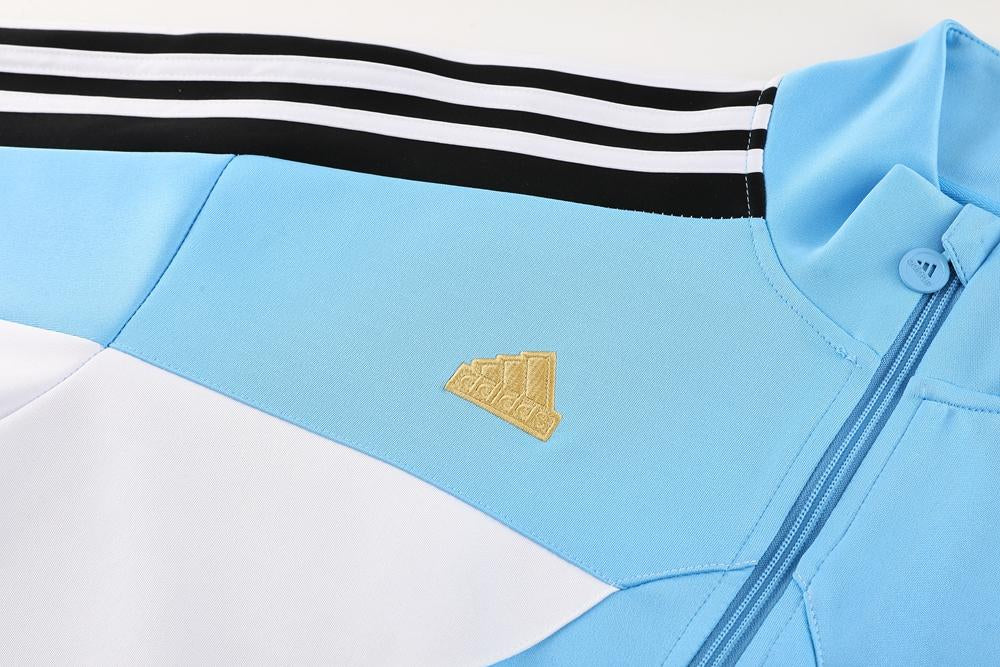 Conjunto Adidas - Azul Claro/Branco