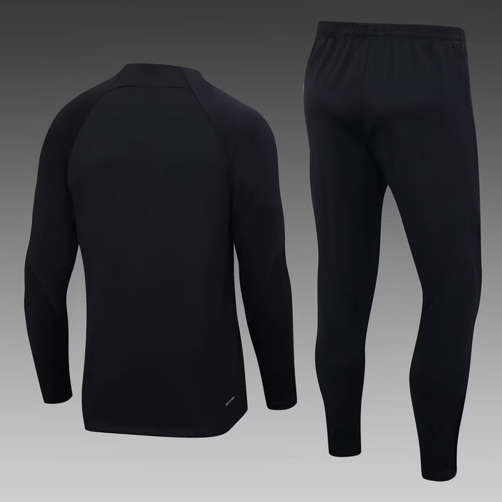 Conjunto treino Nike - Preto