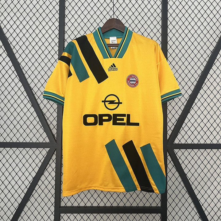Camisa Retrô Bayern Munich 1993 Away – Belt Sports