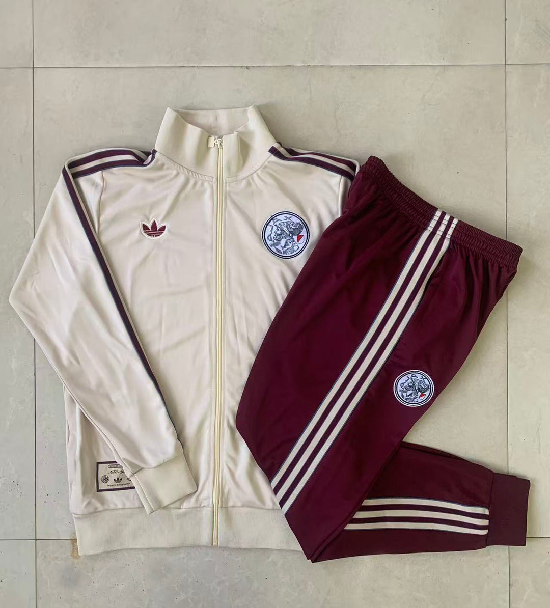 Conjunto Ajax 25/26 - Bege