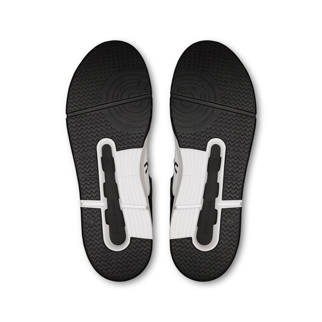 On Running The Roger Clubhouse – Branco/Preto