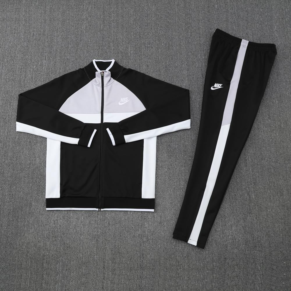 Conjunto Nike - Branco/Preto