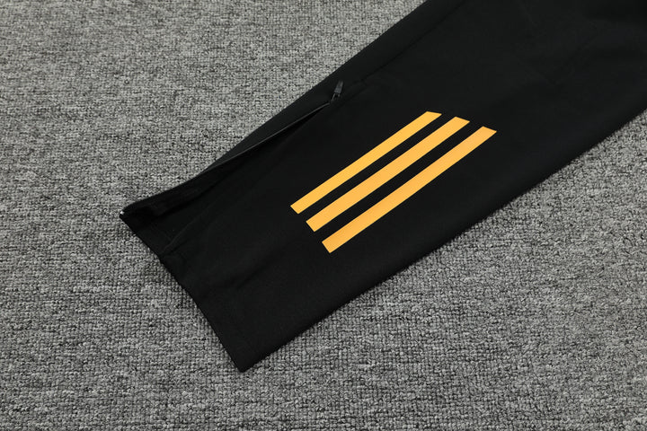 Conjunto Real Madrid 2024/25 Preto/Amarelo - Capuz