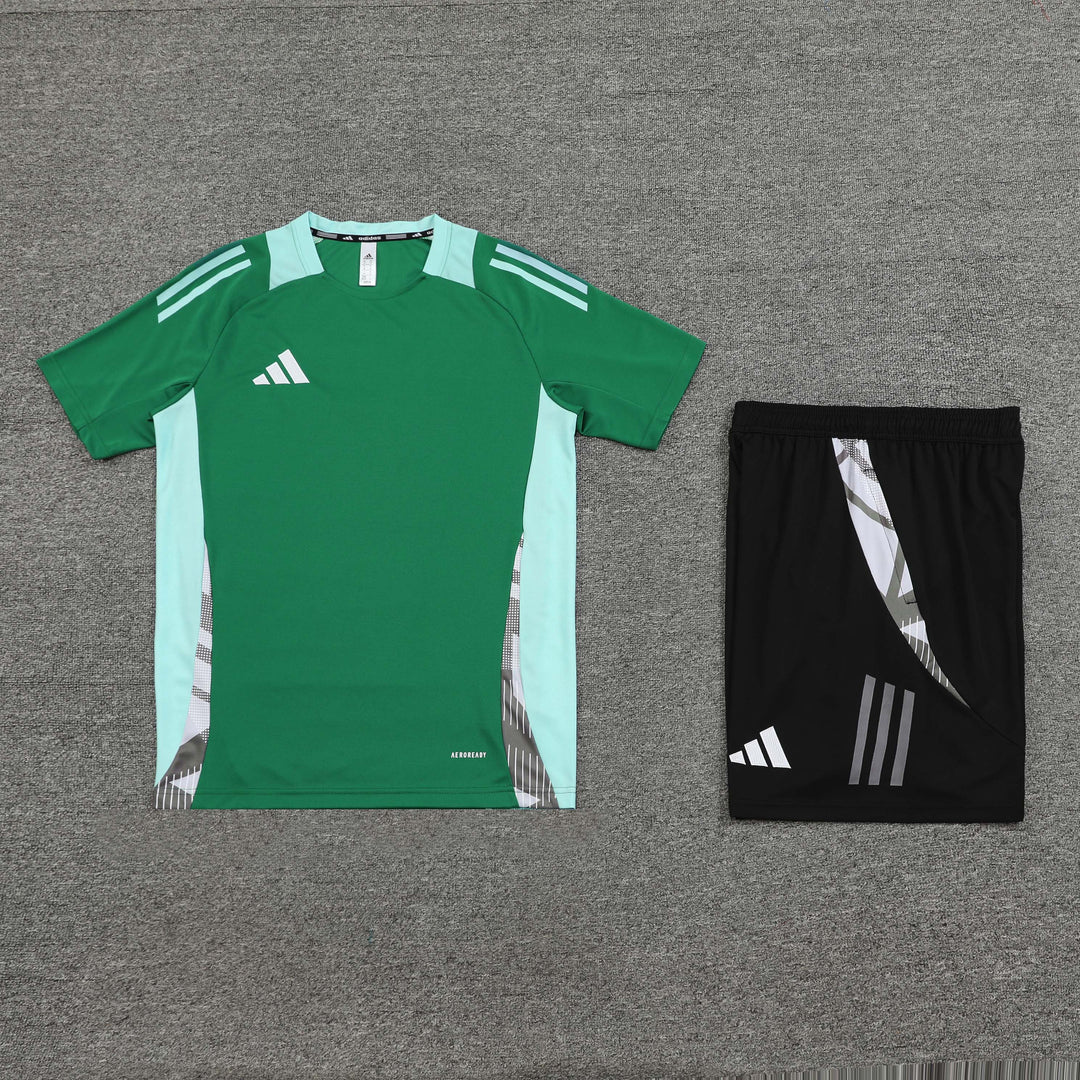 Kit Adidas - Verde