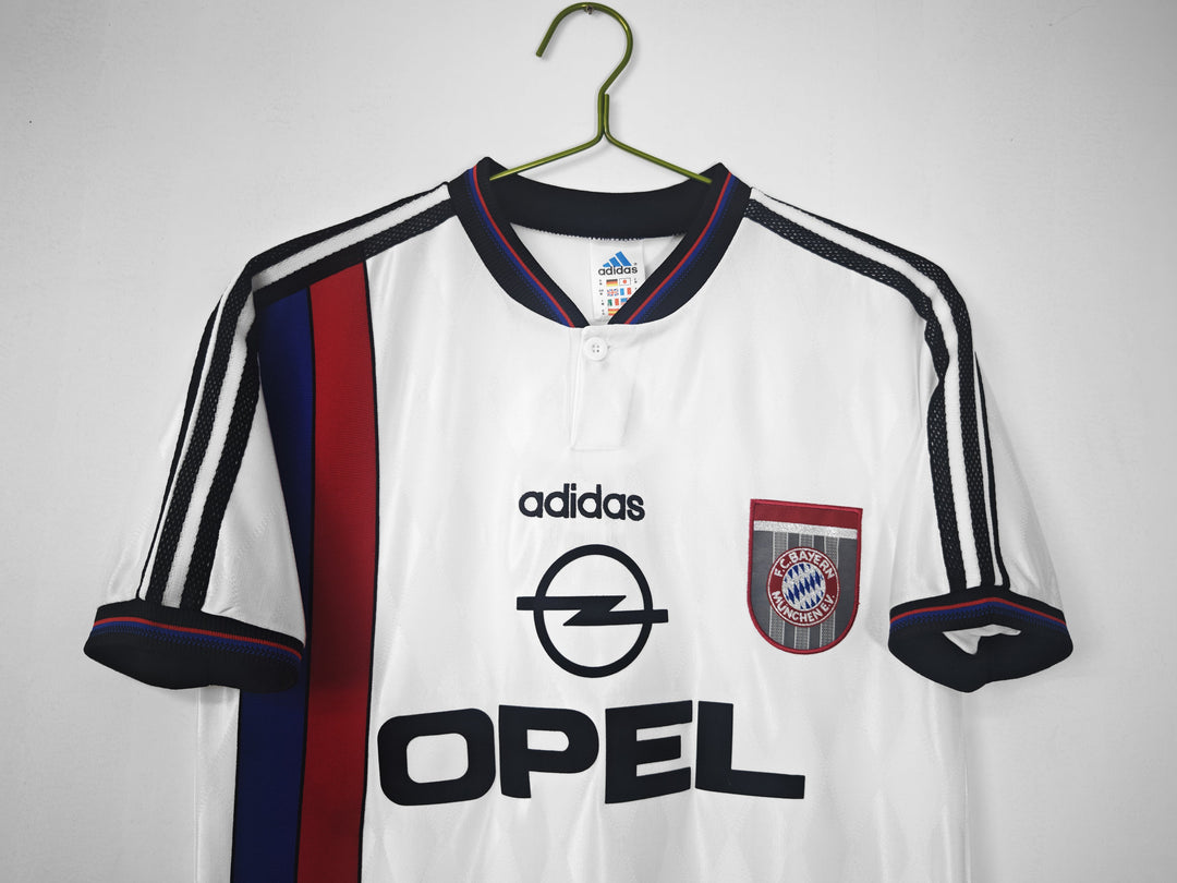 Camisa Retrô Bayern Munich 1997/98 Away – Belt Sports