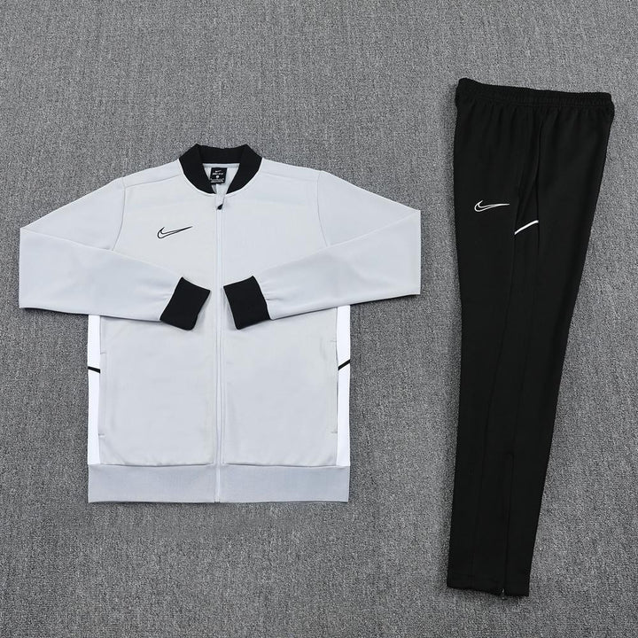 Conjunto Nike - Cinza
