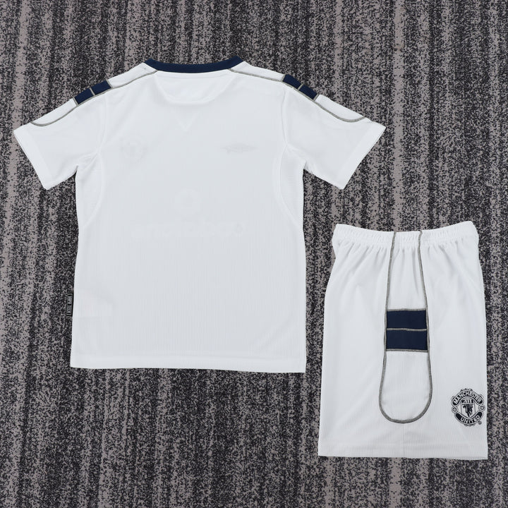 Camisa Retrô Manchester United 2000/01 Away Infantil – Belt Sports