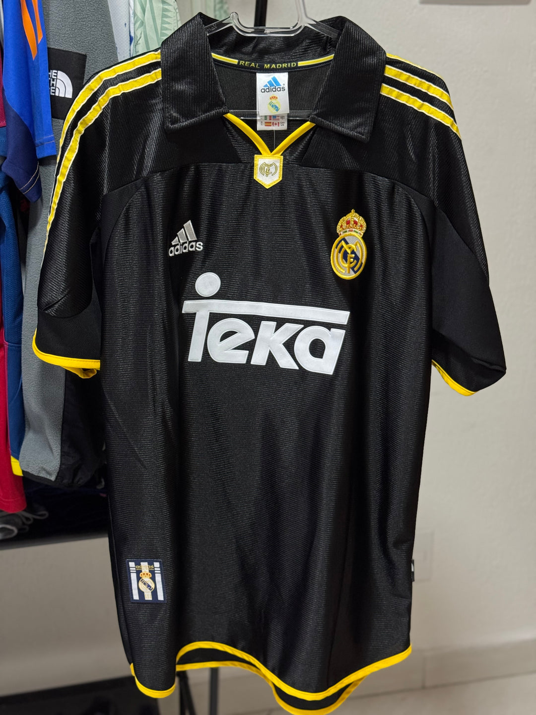 Camisa Retrô Real Madrid 1999/01 (Raul #7) (PRONTA ENTREGA)