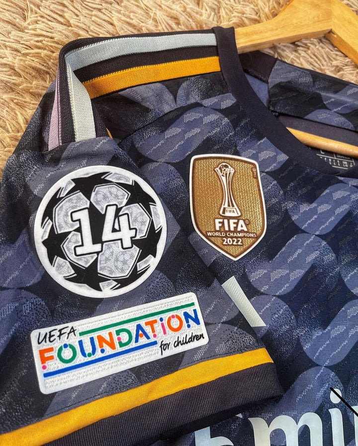 Camisa Real Madrid 2023/24 Away (+Patches)