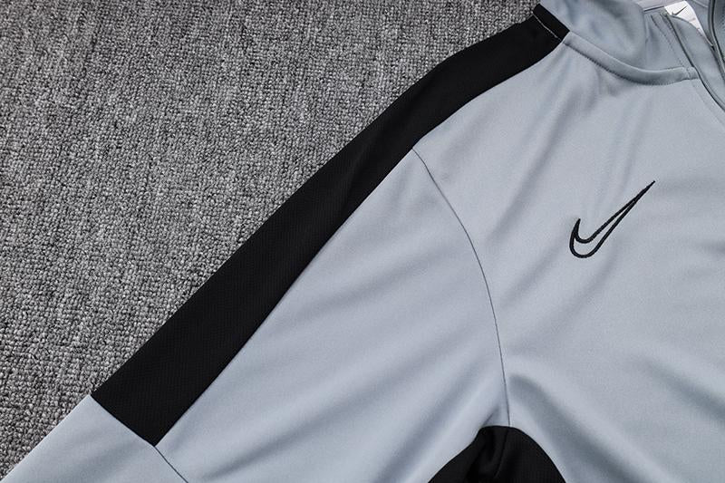 Conjunto Treino Nike - Cinza II