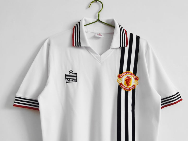 Camisa Retrô Manchester United 1975/80 Away – Belt Sports