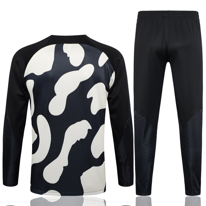 Conjunto Treino Real Madrid 23/24 - Mesclado Preto/Off-White