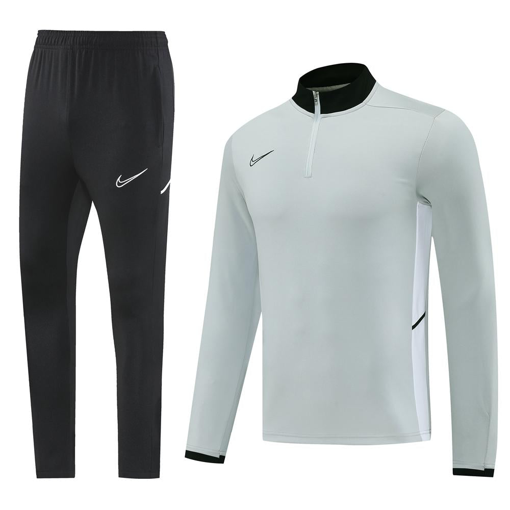 Conjunto Treino Nike - Cinza/Preto