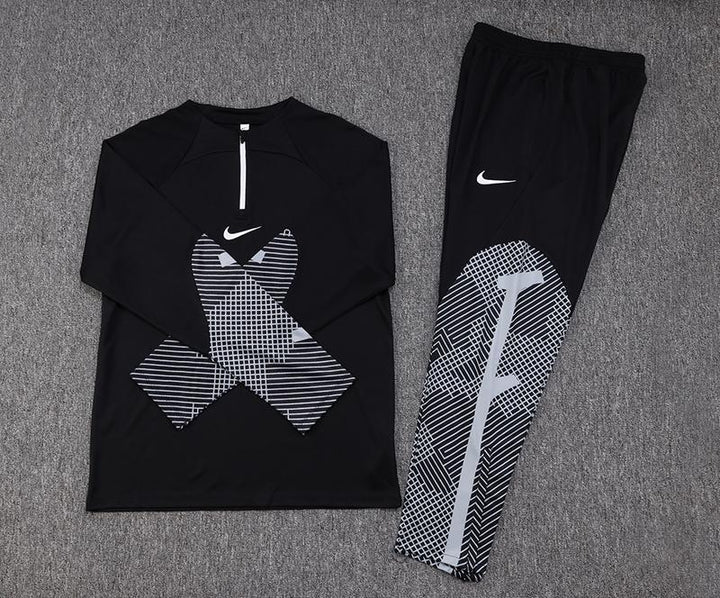 Conjunto Treino Nike - Preto/Branco III