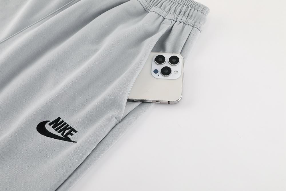 Calça Nike Tech Fleece - Cinza Claro