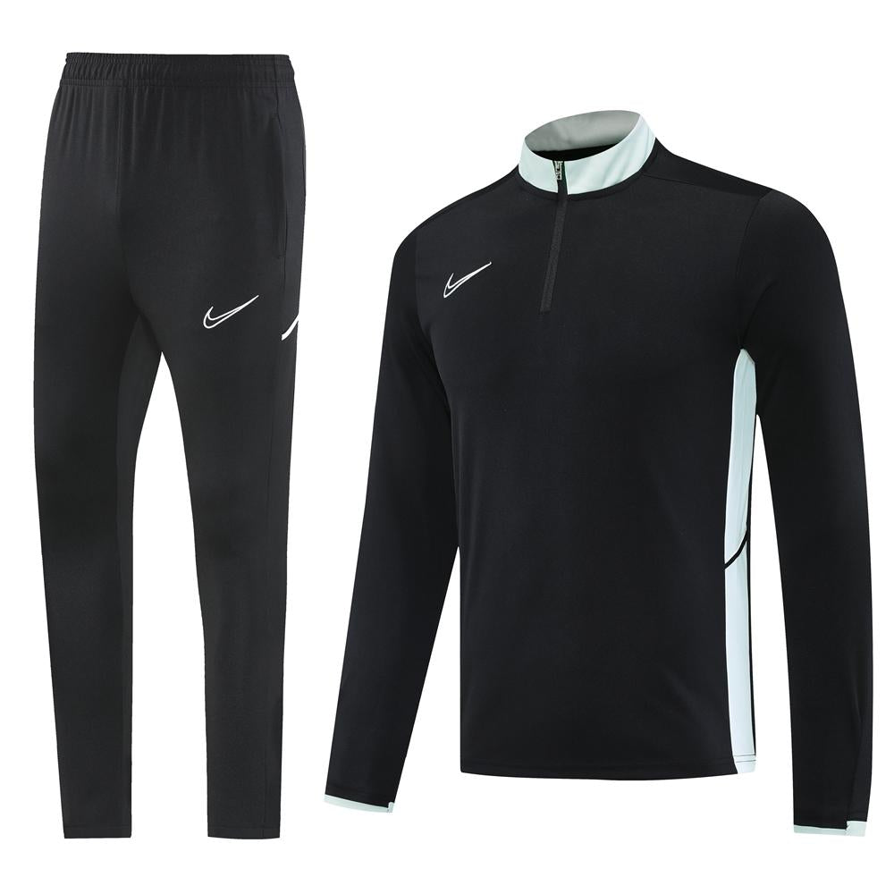 Conjunto Treino Nike - Preto